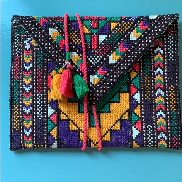 Cross stitch summer clutch - Picture 1 of 2